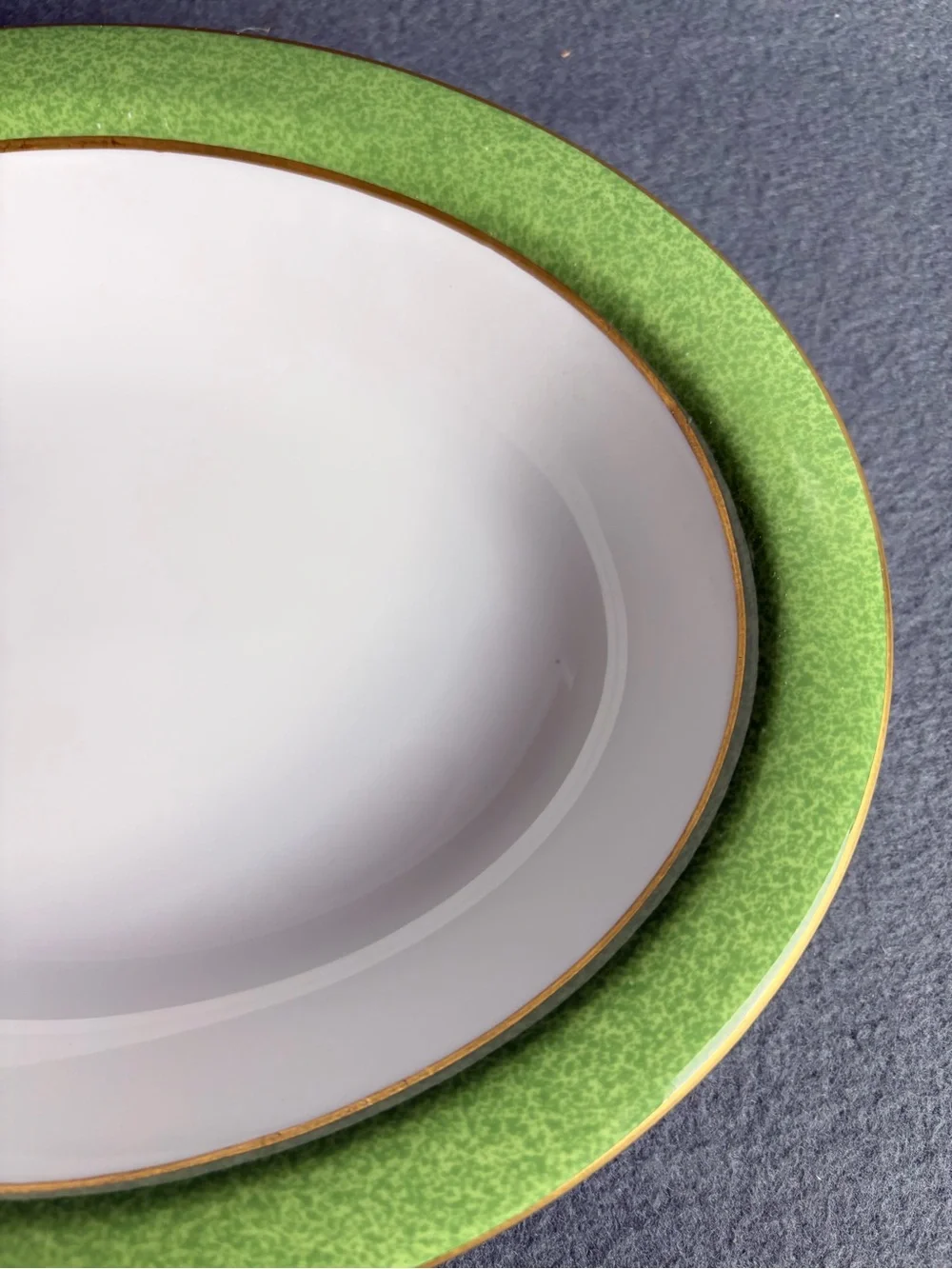 Spode Porcelain Oval Vegetable Bowl Y8570P Sutton Green White W/Green Gold Band